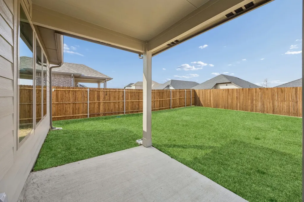 2208 Willowbank Drive Forney TX 75126