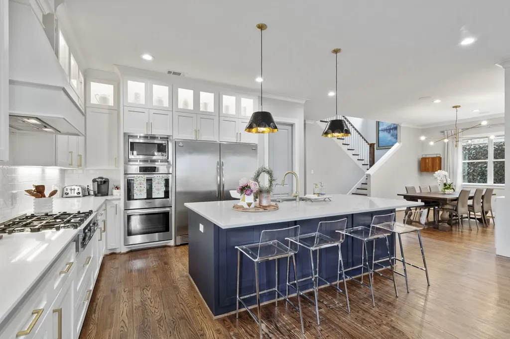 6011 Goodwin Avenue Dallas TX 75206