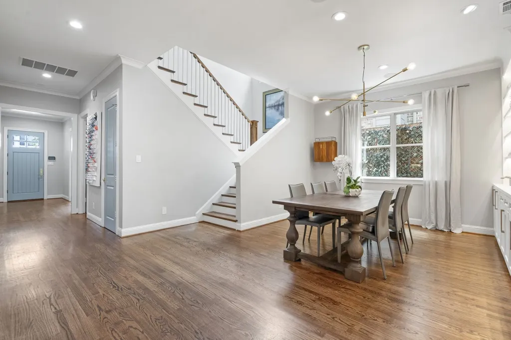 6011 Goodwin Avenue Dallas TX 75206