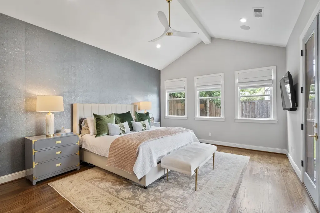6011 Goodwin Avenue Dallas TX 75206