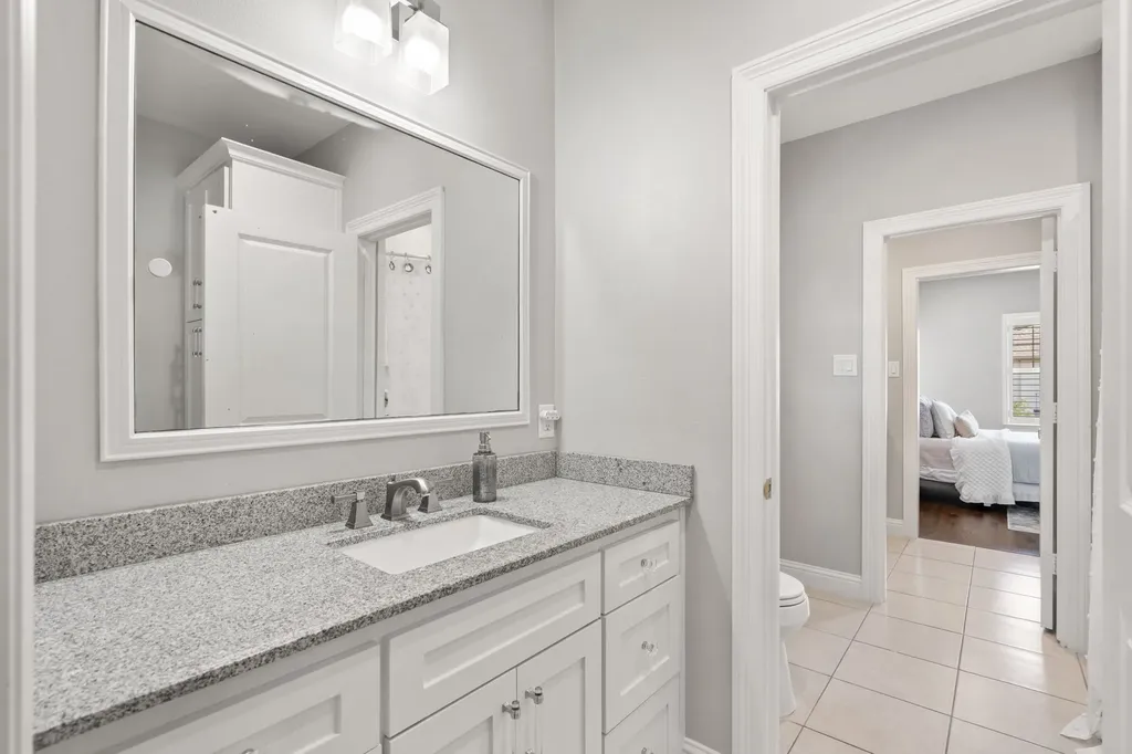 6011 Goodwin Avenue Dallas TX 75206