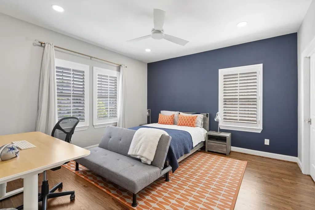 6011 Goodwin Avenue Dallas TX 75206