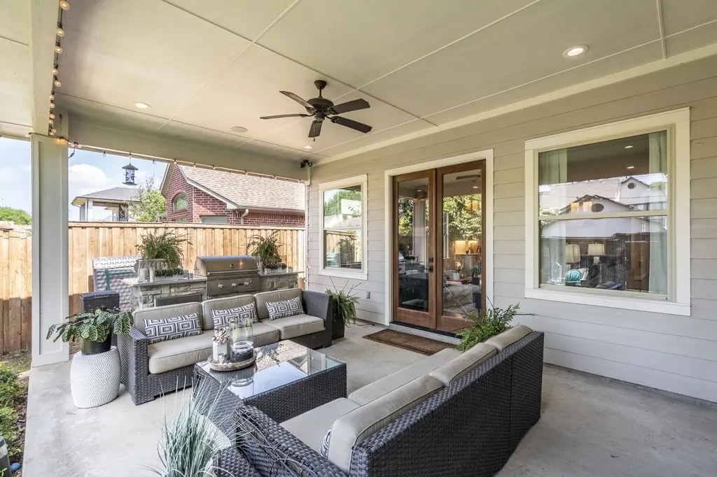 6011 Goodwin Avenue Dallas TX 75206
