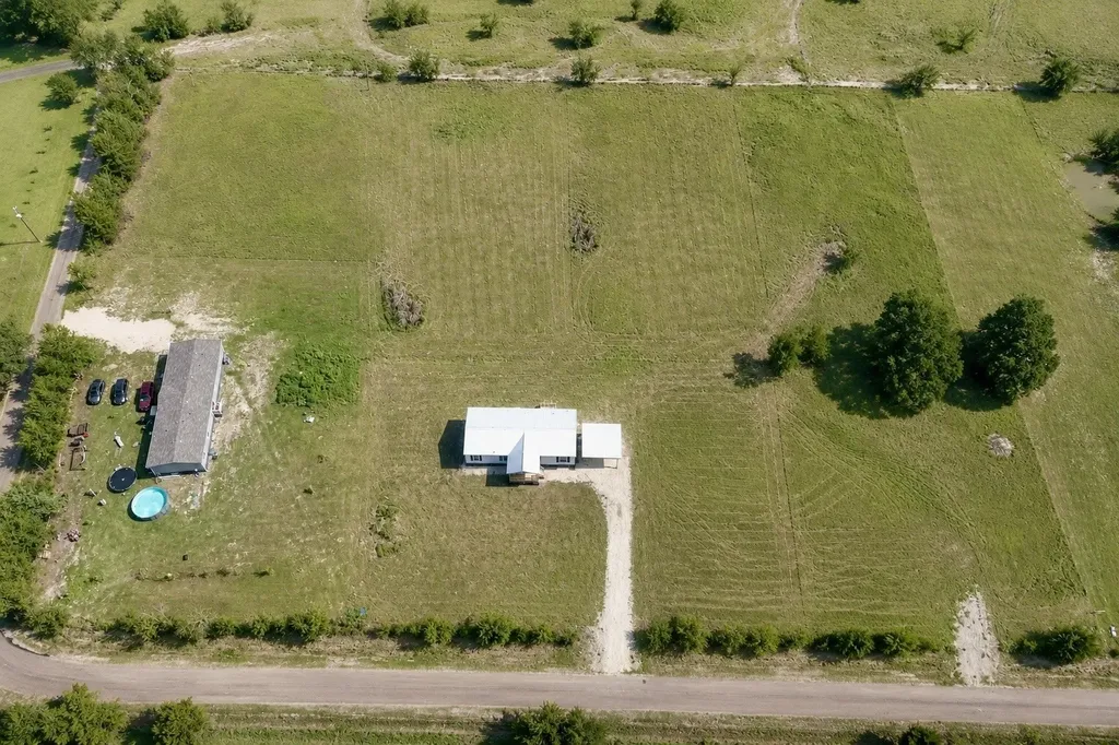 2618 County Road 199 Kaufman TX 75142