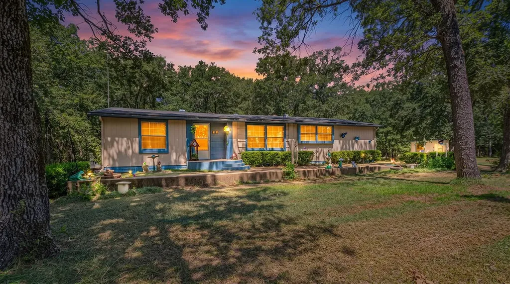 6264 State Highway 276 Point TX 75472