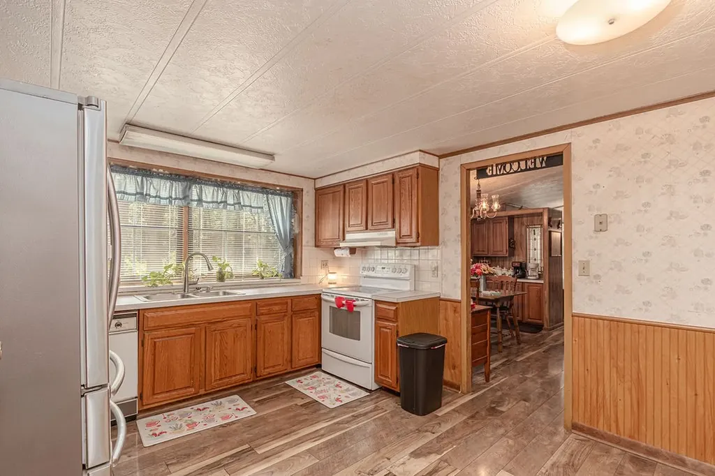 6264 State Highway 276 Point TX 75472