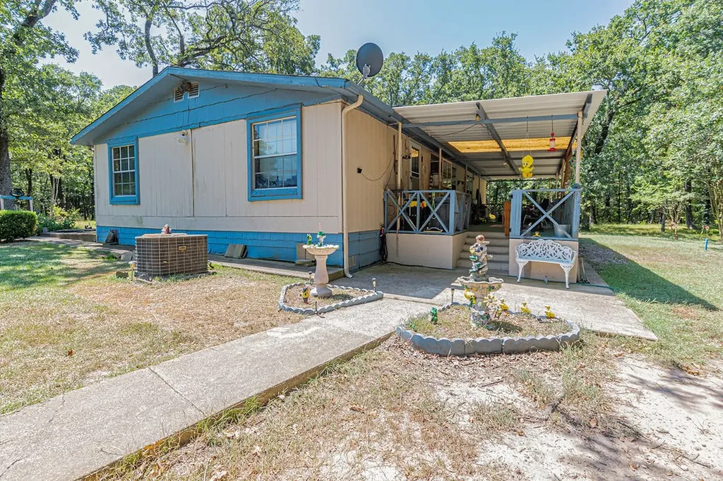 6264 State Highway 276 Point TX 75472