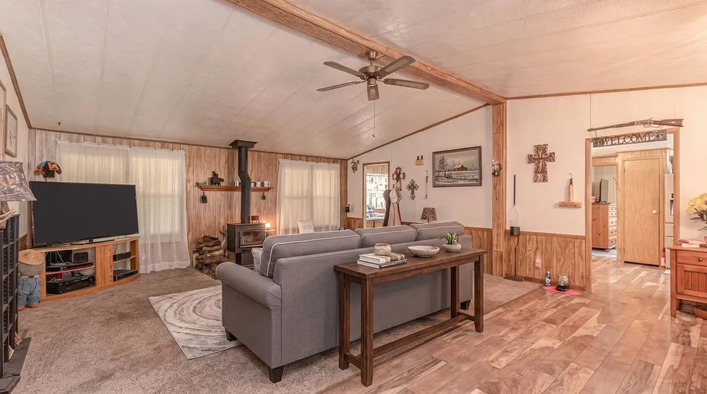 6264 State Highway 276 Point TX 75472