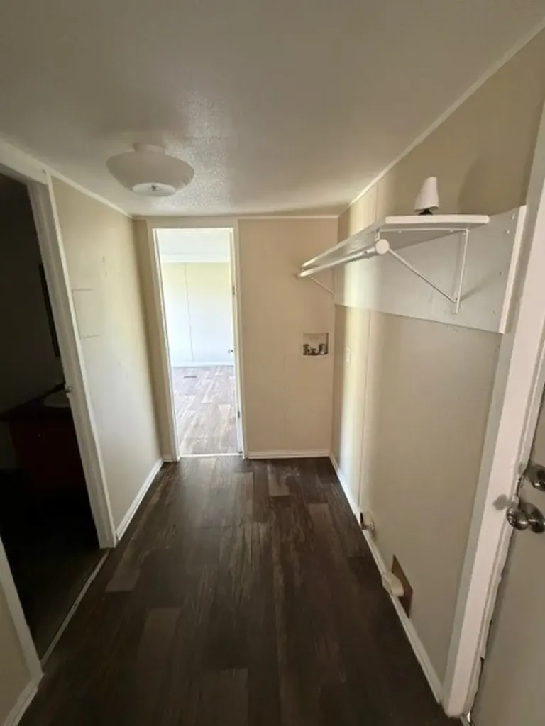 1620 E Reno Road Reno TX 76020