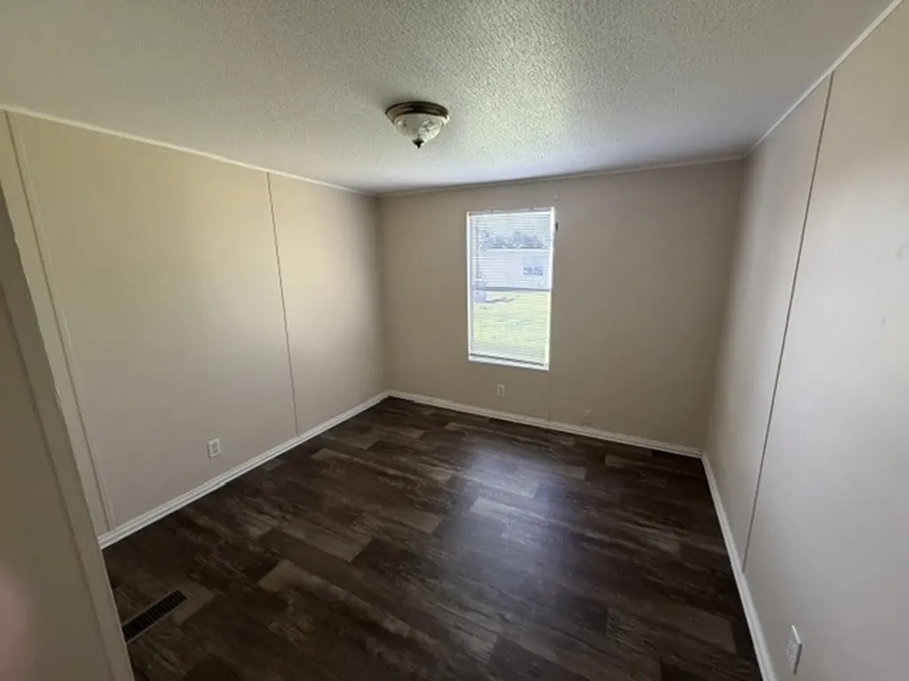 1620 E Reno Road Reno TX 76020