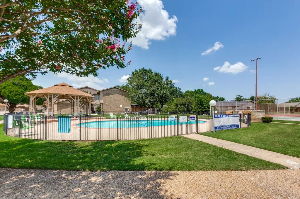 3102 Eastpark Drive Garland TX 75044