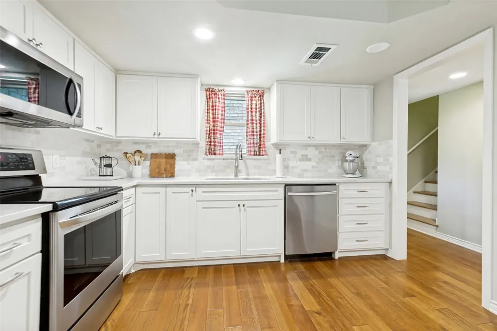 3102 Eastpark Drive Garland TX 75044