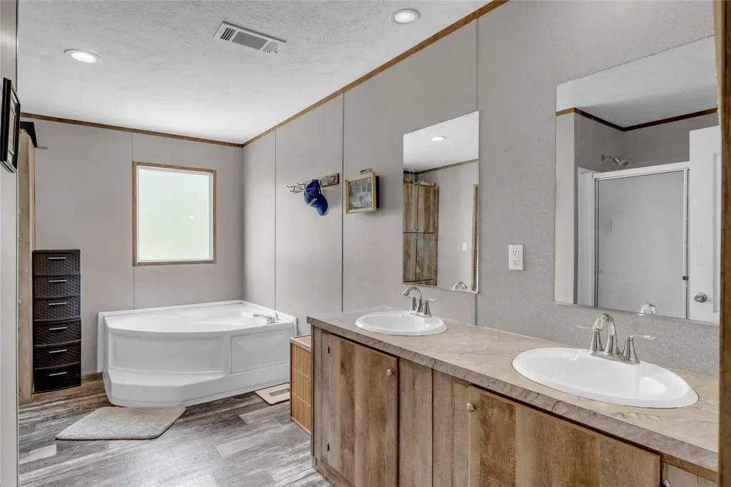 153 Lariat Lane Llano TX 78643