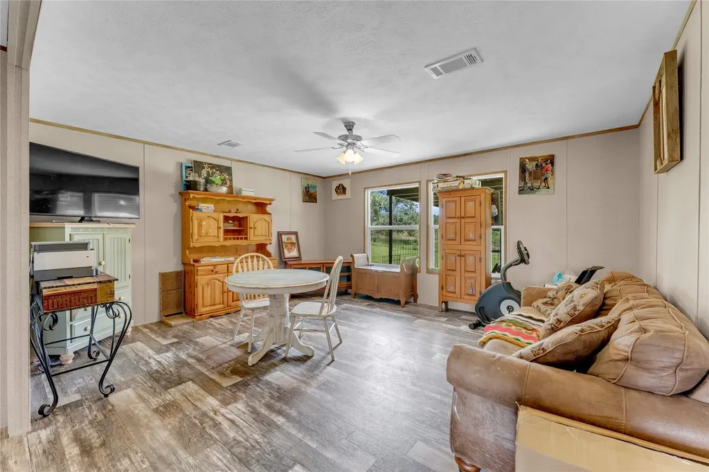 153 Lariat Lane Llano TX 78643