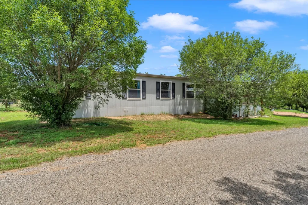 153 Lariat Lane Llano TX 78643