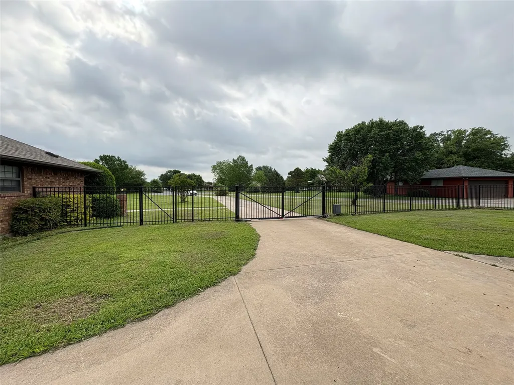 10694 Rose Garden Court Mckinney TX 75072