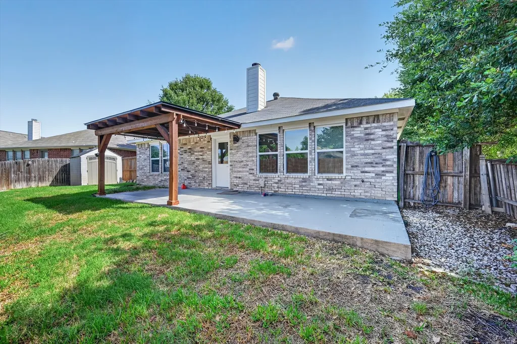 5440 Trout Creek Court Watauga TX 76137