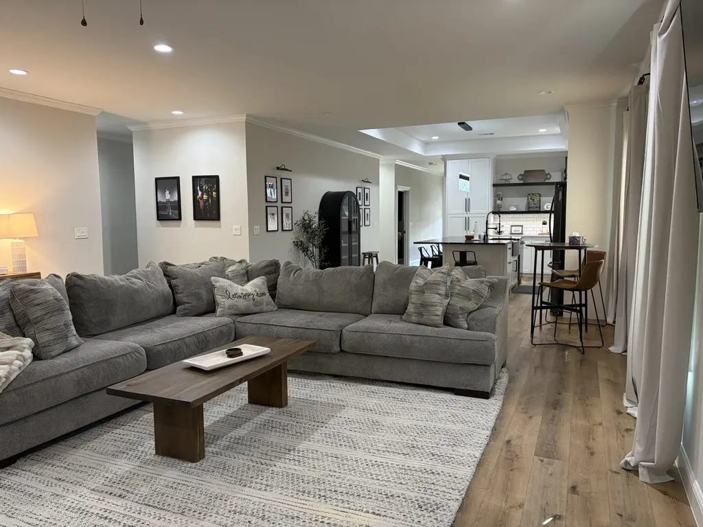 600 Lucas Drive Athens TX 75751