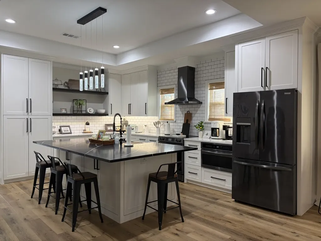 600 Lucas Drive Athens TX 75751