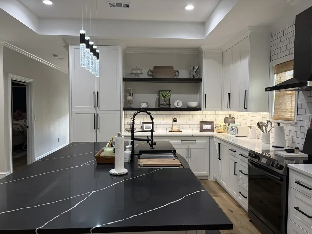 600 Lucas Drive Athens TX 75751