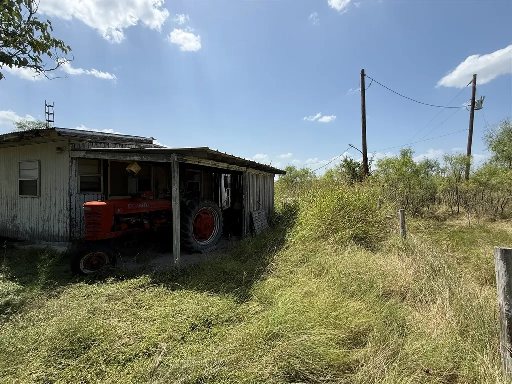 140 Arapaho Road Brownwood TX 76801