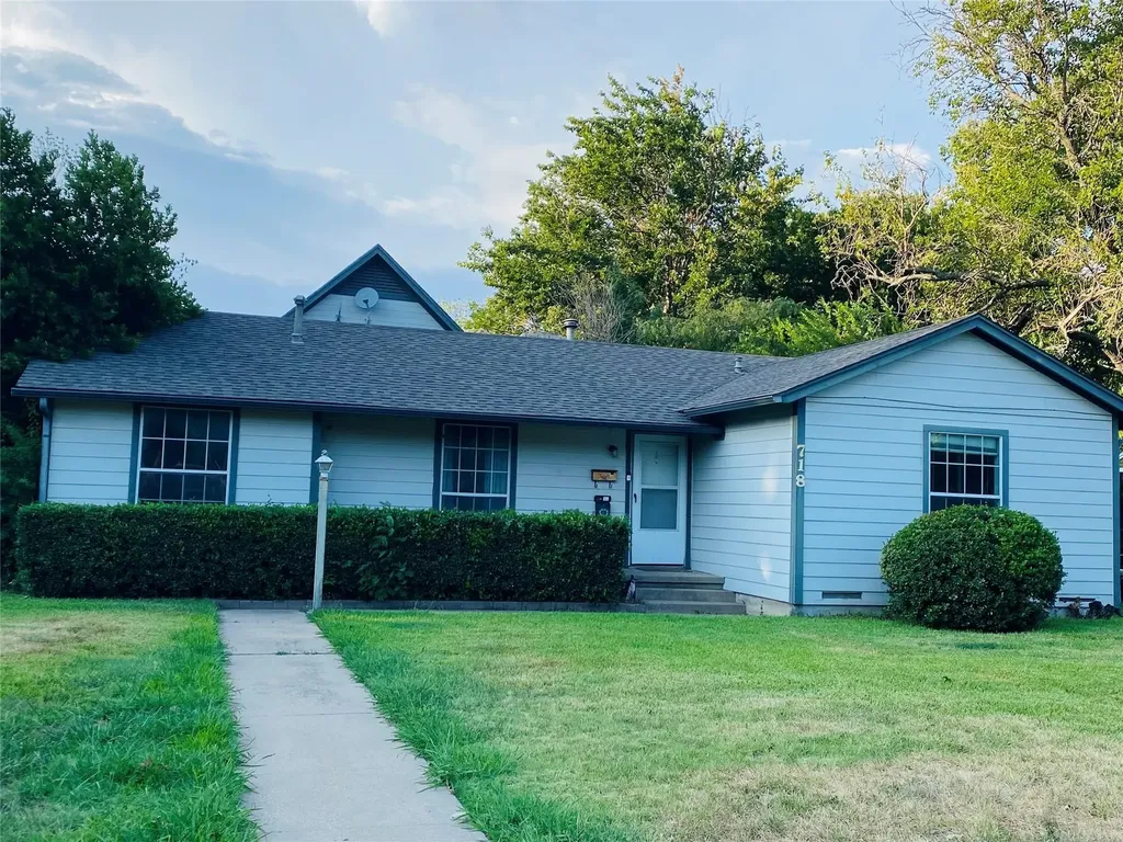 718 Crescent Street Denton TX 76201