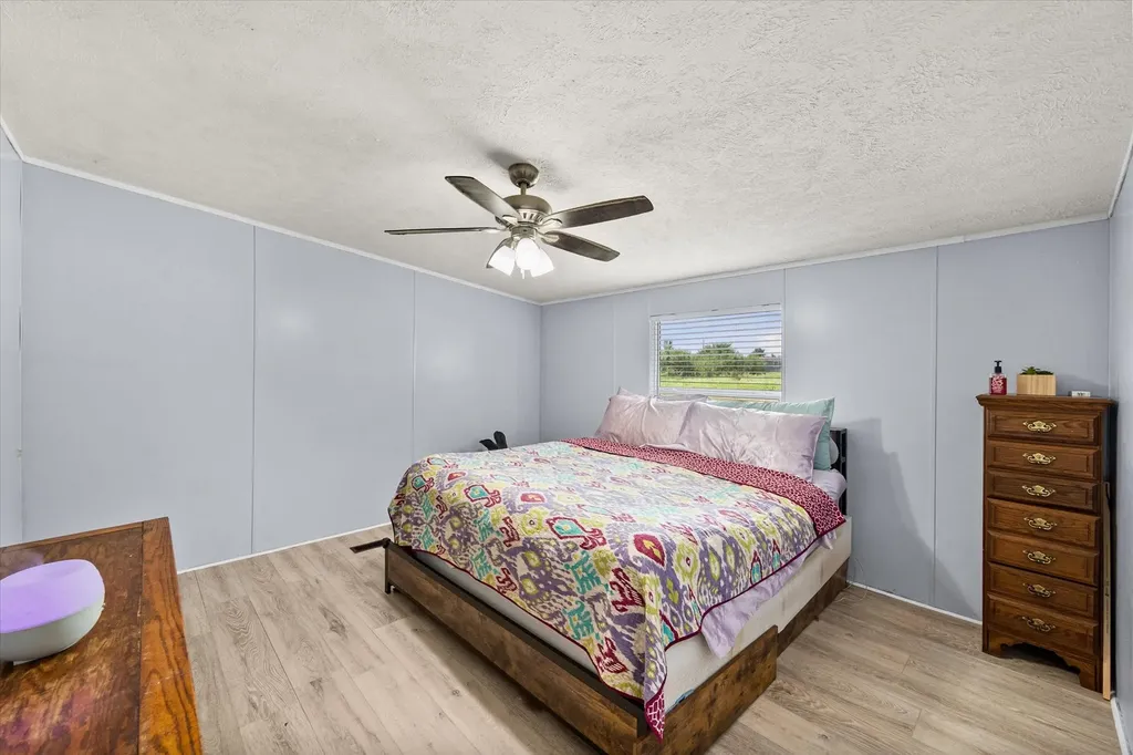 212 SE County Road 3048a Corsicana TX 75109
