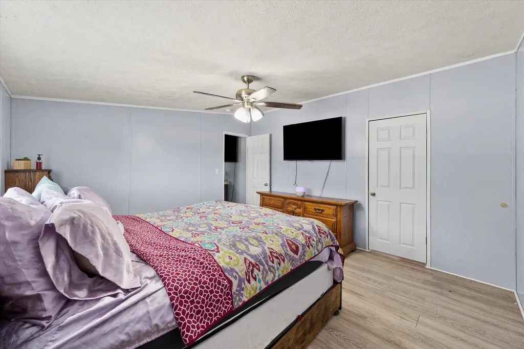 212 SE County Road 3048a Corsicana TX 75109