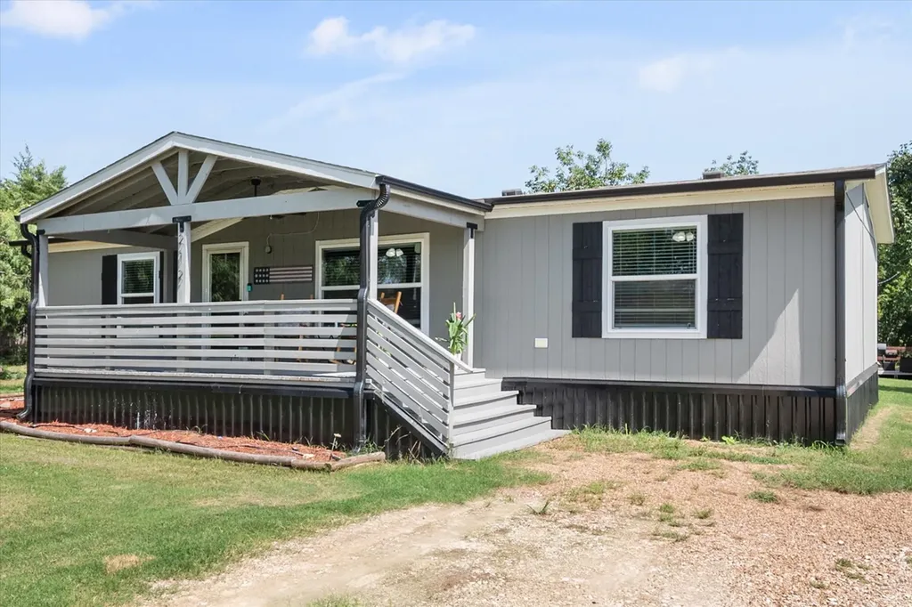 212 SE County Road 3048a Corsicana TX 75109