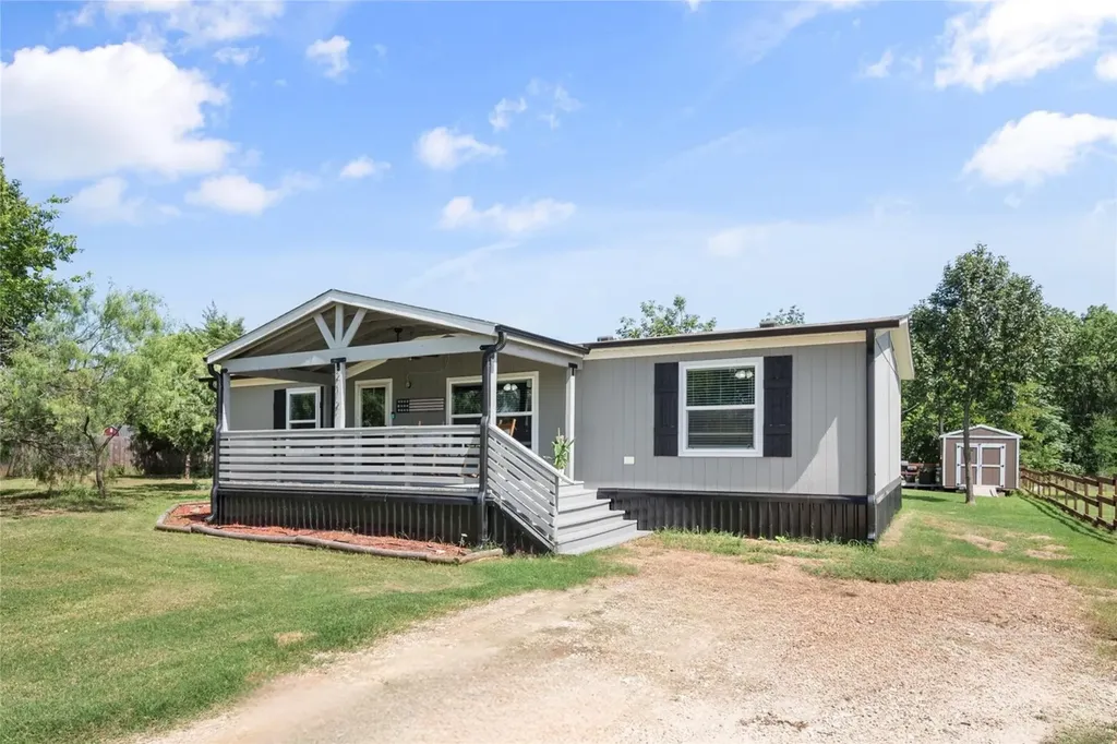 212 SE County Road 3048a Corsicana TX 75109