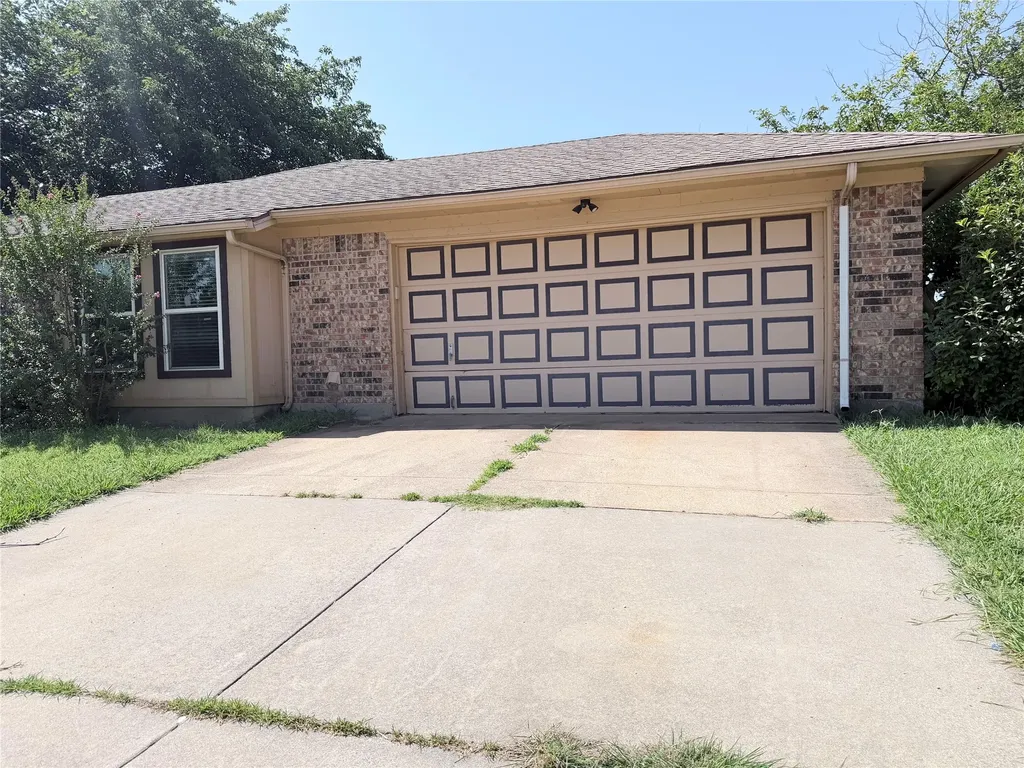 7832 Pebblebrook Drive Watauga TX 76148
