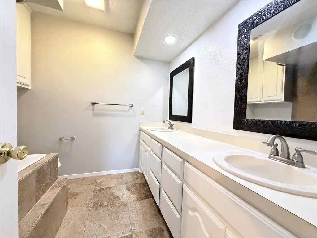 7832 Pebblebrook Drive Watauga TX 76148