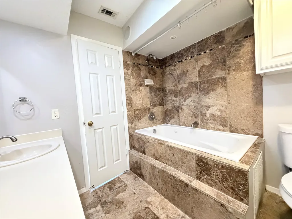 7832 Pebblebrook Drive Watauga TX 76148