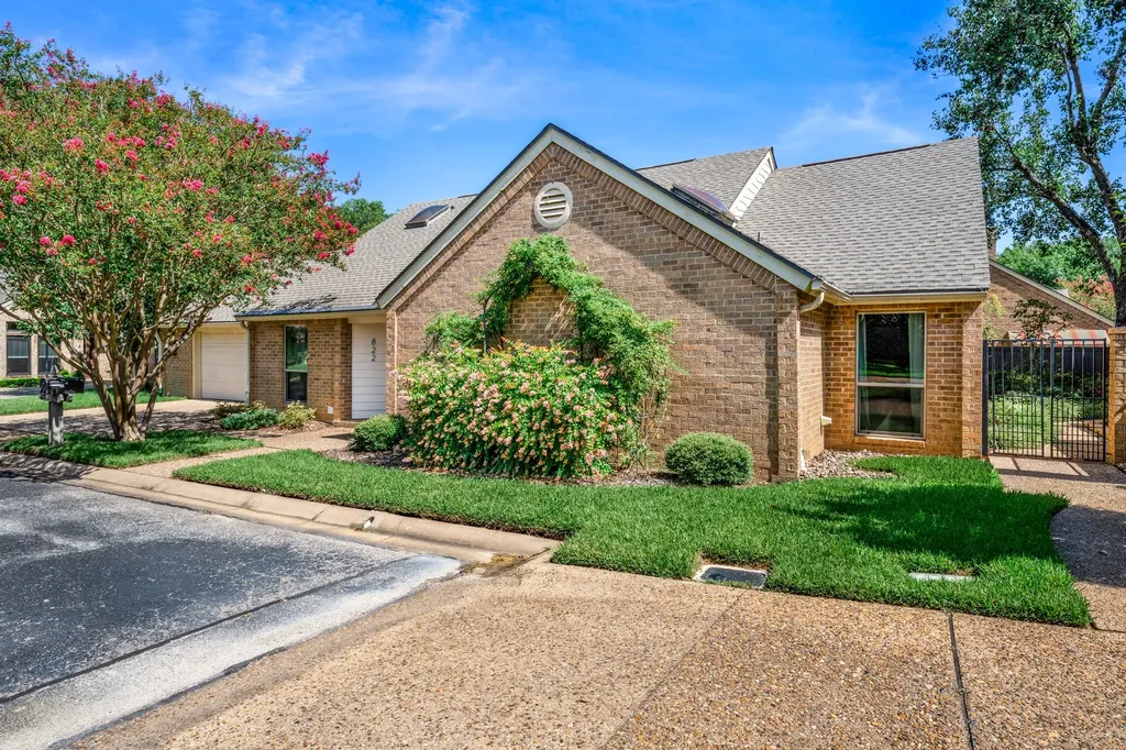822 Ashford Court Tyler TX 75703