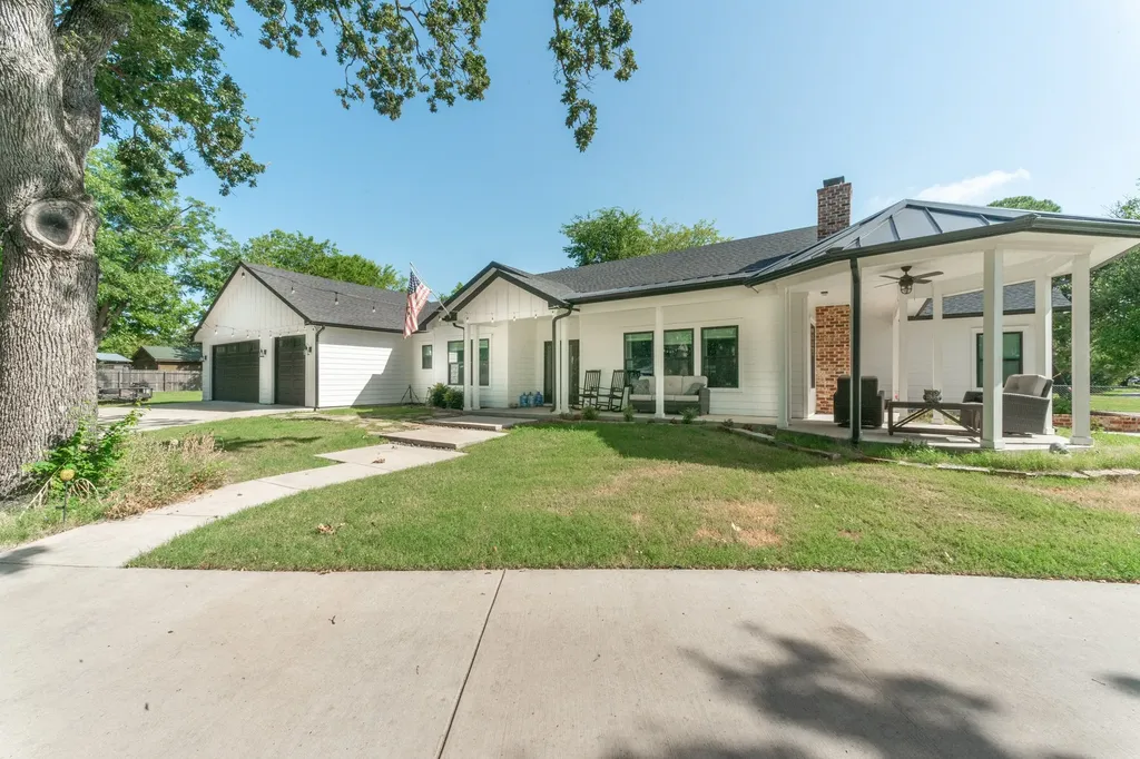 131 Lakeway Lane Gun Barrel City TX 75156