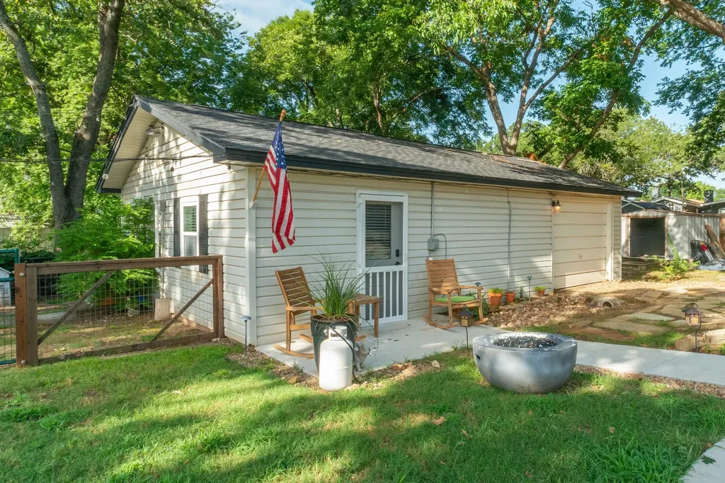 131 Lakeway Lane Gun Barrel City TX 75156