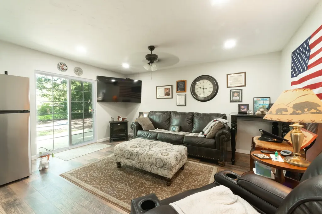 131 Lakeway Lane Gun Barrel City TX 75156