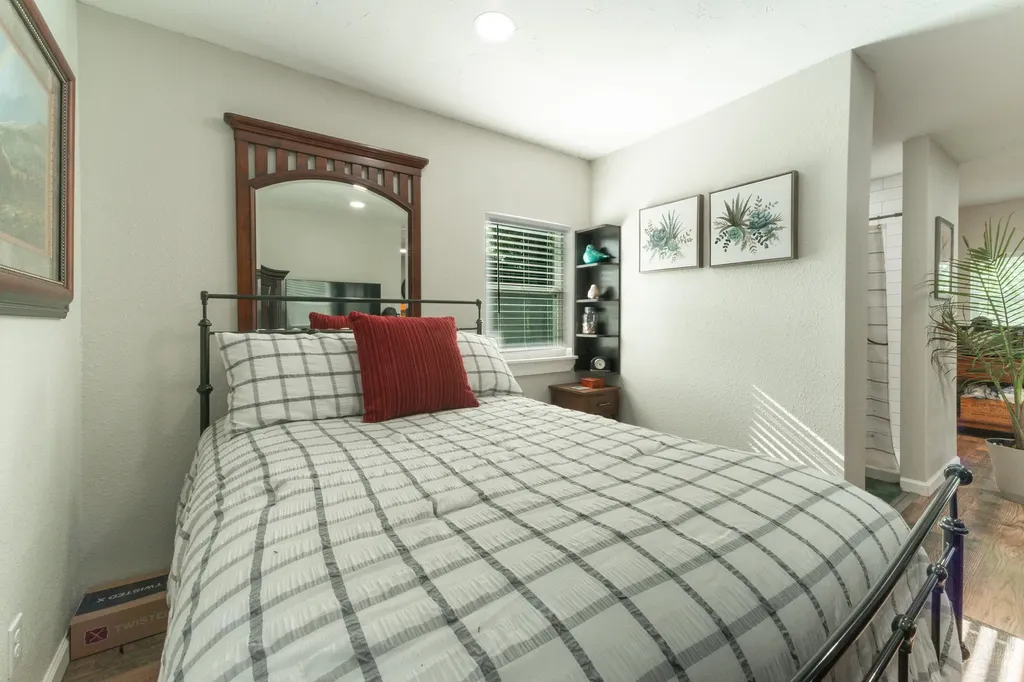 131 Lakeway Lane Gun Barrel City TX 75156
