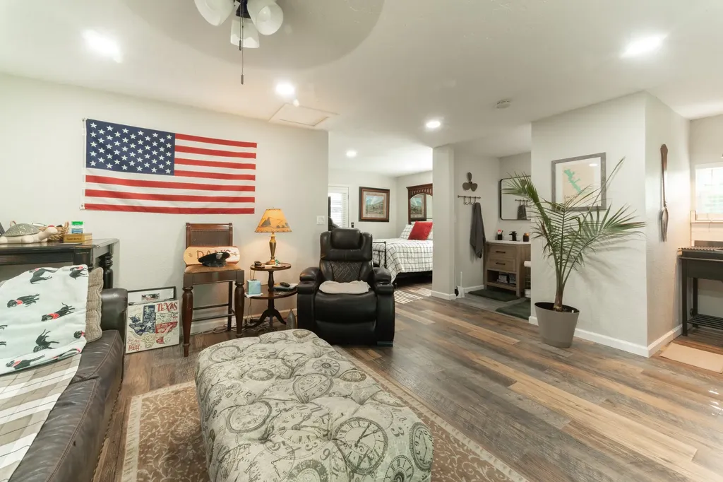 131 Lakeway Lane Gun Barrel City TX 75156