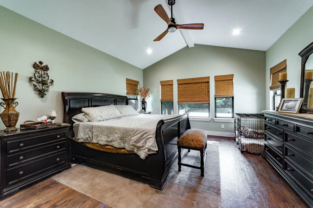131 Lakeway Lane Gun Barrel City TX 75156