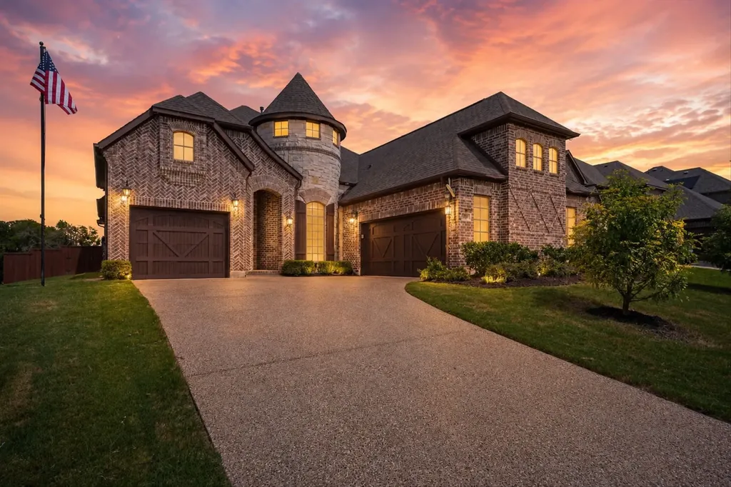 7910 Edgeglen Trail Sachse TX 75048