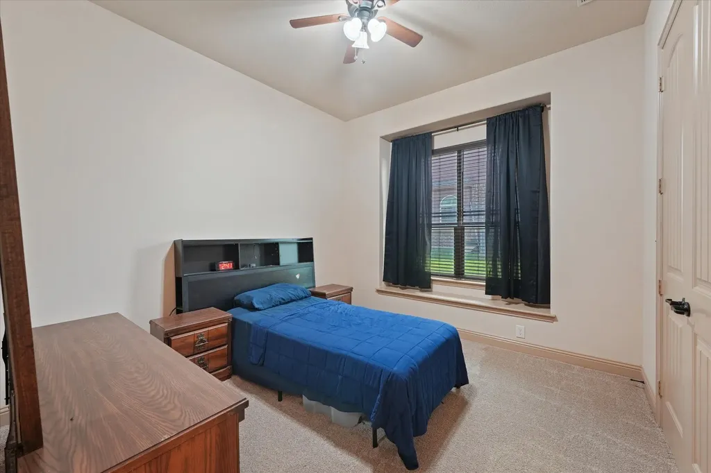 7910 Edgeglen Trail Sachse TX 75048