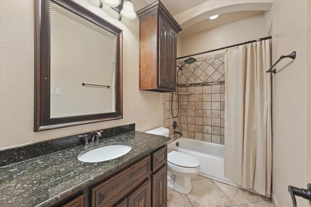 7910 Edgeglen Trail Sachse TX 75048