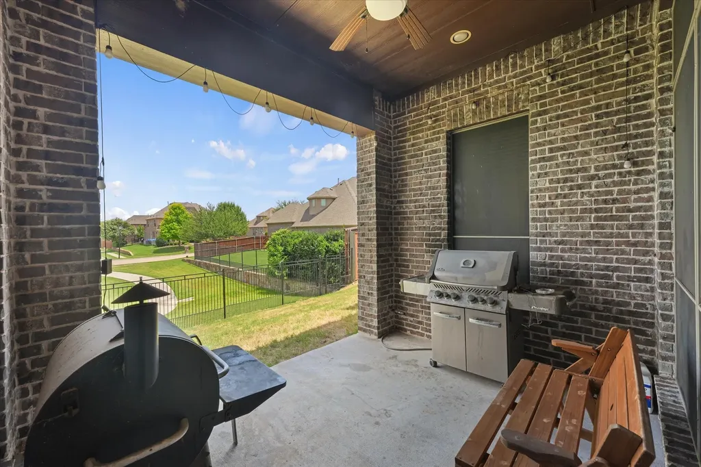 7910 Edgeglen Trail Sachse TX 75048