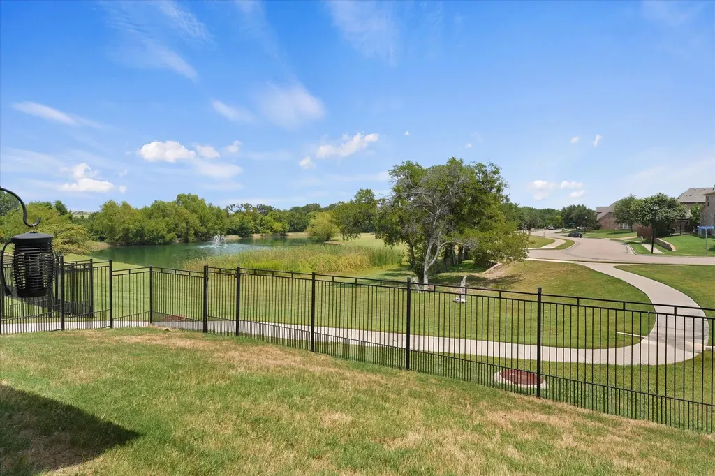7910 Edgeglen Trail Sachse TX 75048