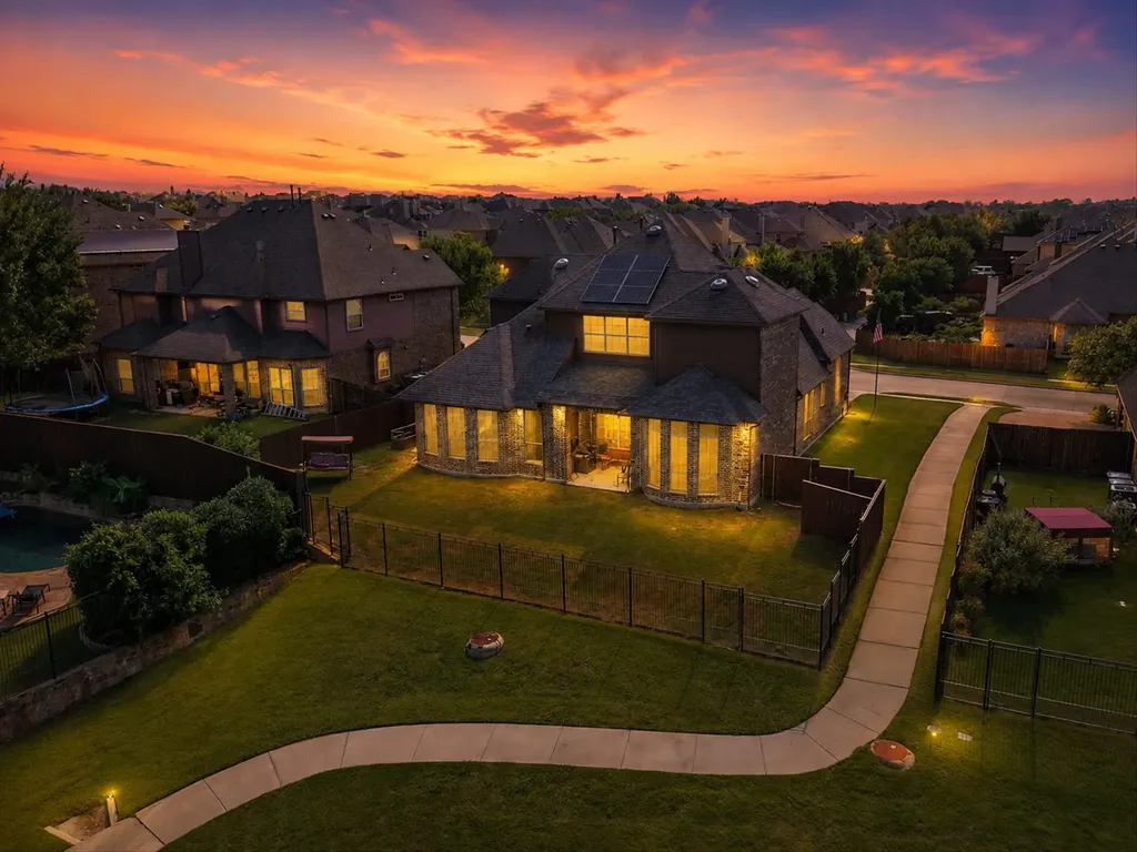 7910 Edgeglen Trail Sachse TX 75048