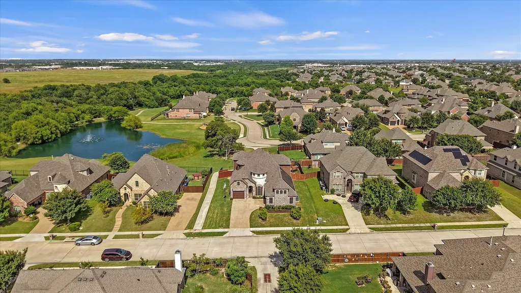 7910 Edgeglen Trail Sachse TX 75048