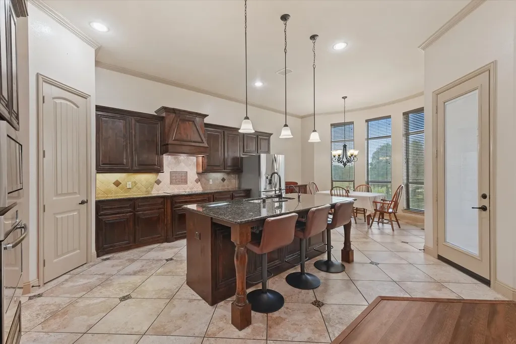 7910 Edgeglen Trail Sachse TX 75048