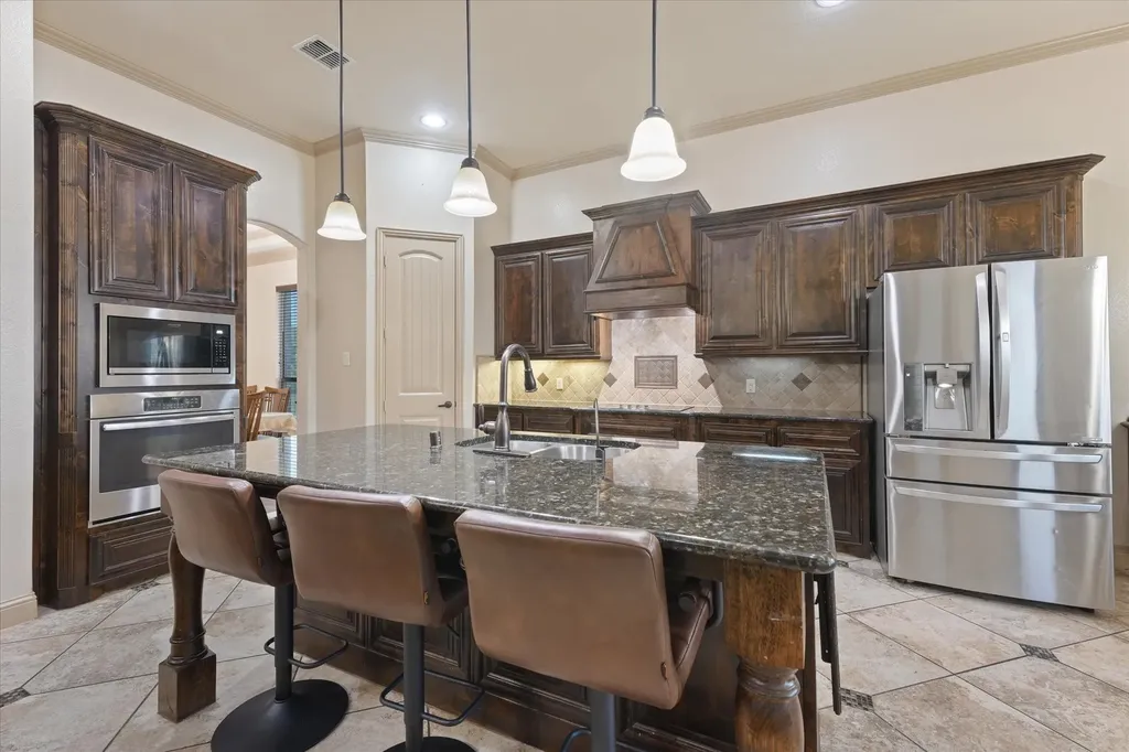 7910 Edgeglen Trail Sachse TX 75048