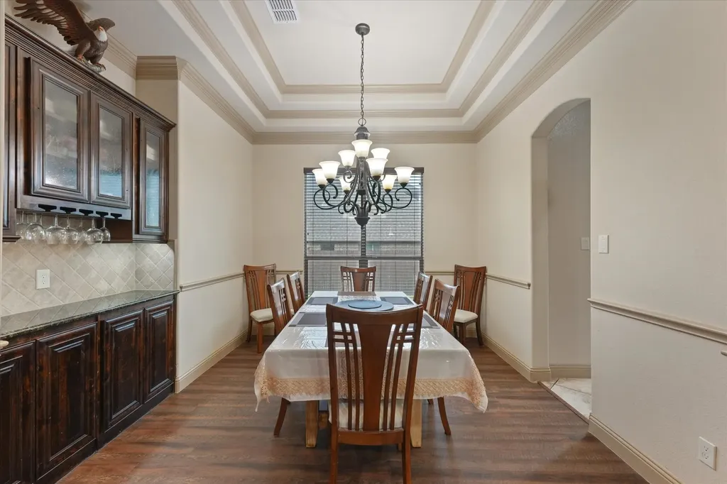 7910 Edgeglen Trail Sachse TX 75048